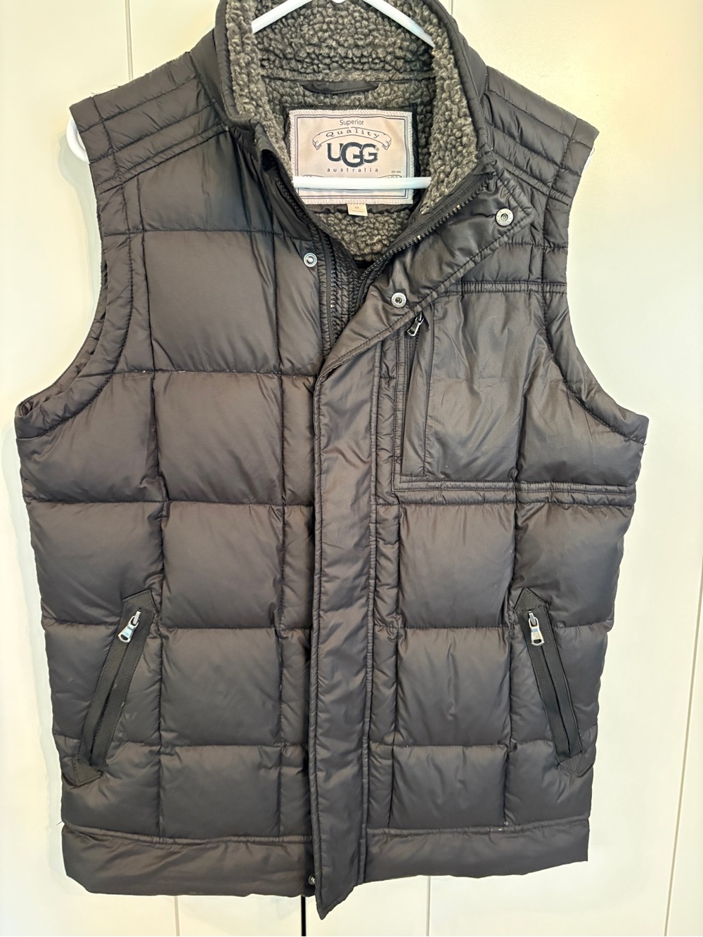 UGG Men’s Quilted Puffer Vest in Charcoal